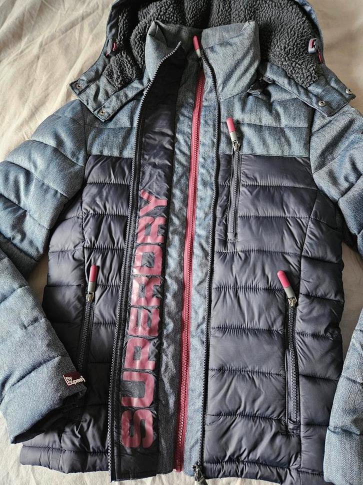 Superdry winterjas maat S, Kleding | Heren, Jassen | Winter, Zo goed als nieuw, Maat 46 (S) of kleiner, Grijs, Ophalen of Verzenden