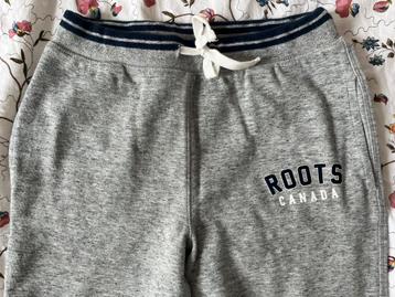 sweatpant Roots Canada mt 140/146 kids joggingbroek beschikbaar voor biedingen