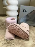 UGGs maat 18, Ophalen of Verzenden, Nieuw, Jongetje of Meisje, Schoentjes