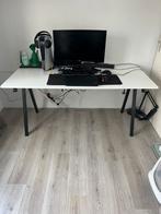 Ikea trotten bureau z.g.a.n, Huis en Inrichting, Bureaus, Ophalen, Zo goed als nieuw