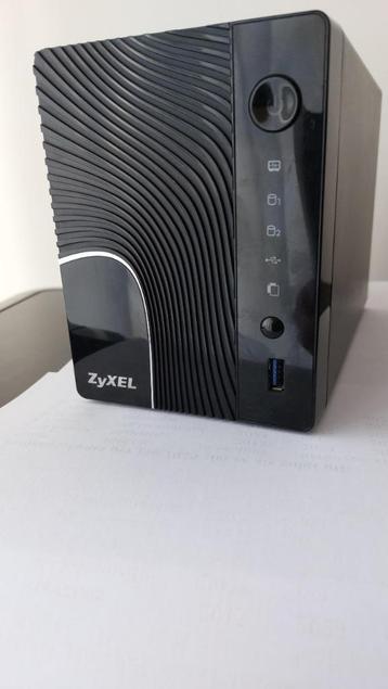 NAS type ZyXel NSA325 beschikbaar voor biedingen