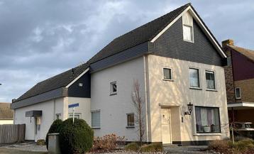 Keurmerk kunststof gevelbekleding, Panelen onderhoudsarm bek beschikbaar voor biedingen