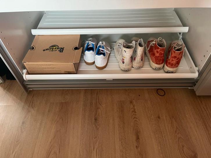 IKEA PAX Komplement uitschuifbaar schoenenrek (2 te koop), Huis en Inrichting, Kasten | Schoenenrekken, Zo goed als nieuw, Ophalen