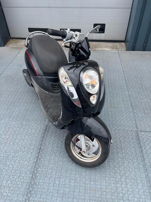 Sym mio brom, Fietsen en Brommers, Scooters | SYM, Gebruikt, Mio, Maximaal 45 km/u, Benzine, Ophalen