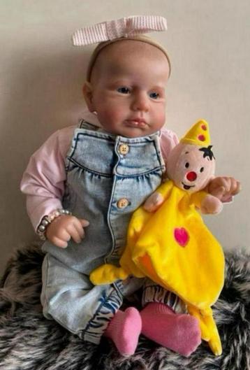 Reborn baby pop meisje   beschikbaar voor biedingen