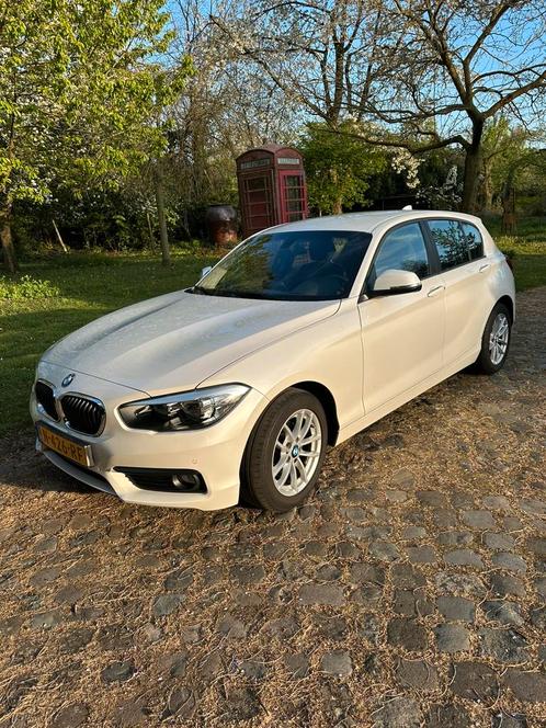 BMW 1-Serie 118I 2015 Wit, Auto's, BMW, 1-Serie, Benzine, B, Hatchback, Handgeschakeld, Geïmporteerd, Wit, Achterwielaandrijving
