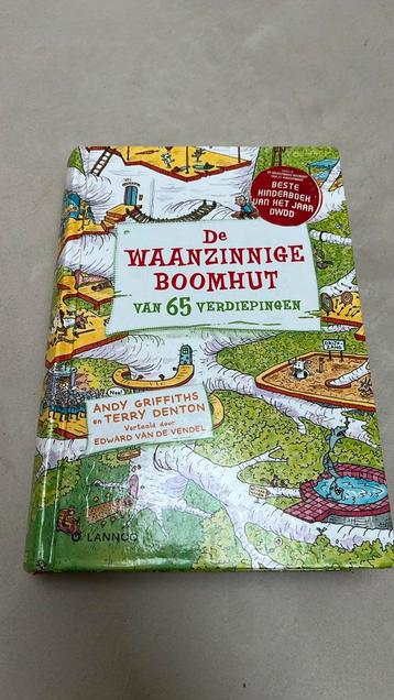 De waanzinnige boomhut van 65 verdiepingen beschikbaar voor biedingen