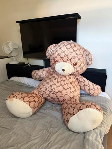Knuffel beer XXL beschikbaar voor biedingen