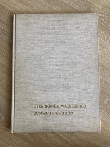 Gedenkboek van de watersnood in Oost Zuid-Beveland beschikbaar voor biedingen