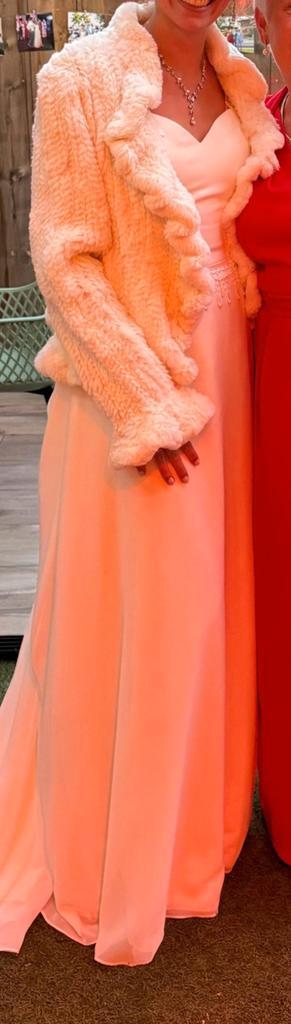 Dit prachtige witte konijnen jasje is gedragen bij de bruilo, Kleding | Dames, Gelegenheidskleding, Zo goed als nieuw, Overige typen