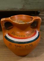 Keramieken oranje vaas geboorte van prinses Beatrix 1938, Verzamelen, Ophalen of Verzenden, Zo goed als nieuw, Servies
