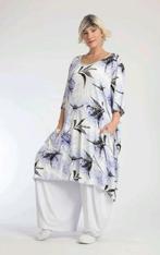 Lila/witte jurk Sumire van AKH Maat 52 nu €34,95, AKH, Nieuw, Ophalen of Verzenden, Roze