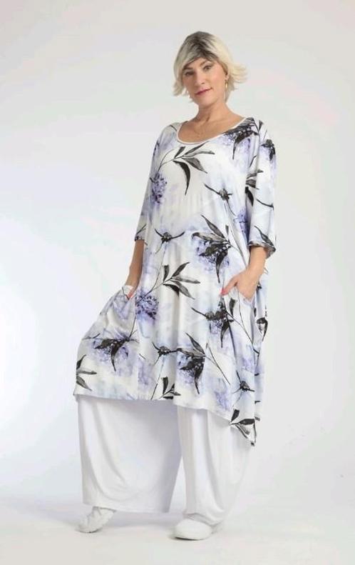 Lila/witte jurk Sumire van AKH Maat 52 nu €34,95, Kleding | Dames, Grote Maten, Nieuw, Jurk, Roze, Ophalen of Verzenden