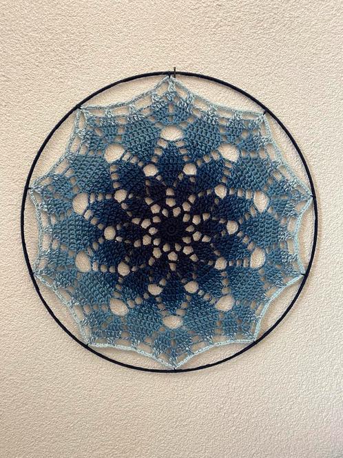 Blauwe handmade mandala 40 cm, Huis en Inrichting, Woonaccessoires | Wanddecoraties, Nieuw, Ophalen of Verzenden