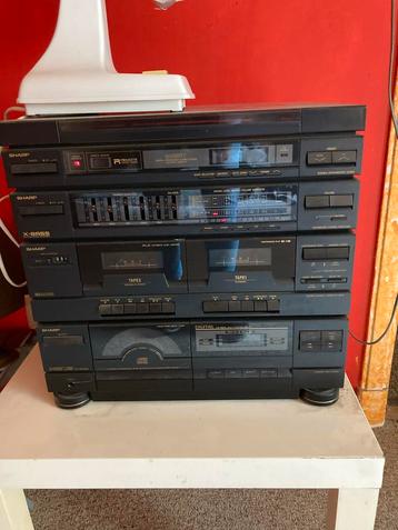 Stereo  toren merk Sharp beschikbaar voor biedingen