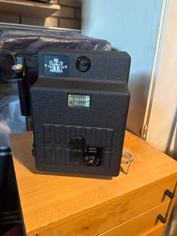 Cambo pasfotocamera + Kodak Instant Film Back Model 2 beschikbaar voor biedingen