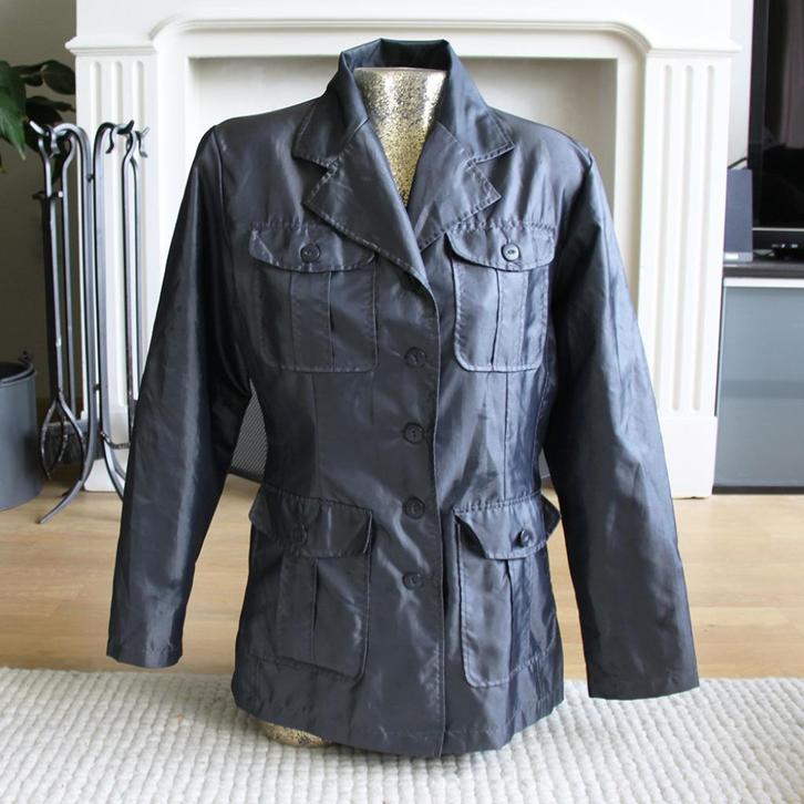 Bizar Jasje (M) 25,-, Kleding | Dames, Jassen | Zomer, Zo goed als nieuw, Maat 38/40 (M), Grijs, Ophalen of Verzenden
