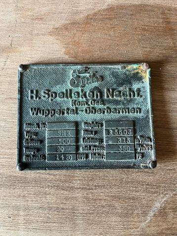 Gietijzer machine plaatje 10x7,5 beschikbaar voor biedingen