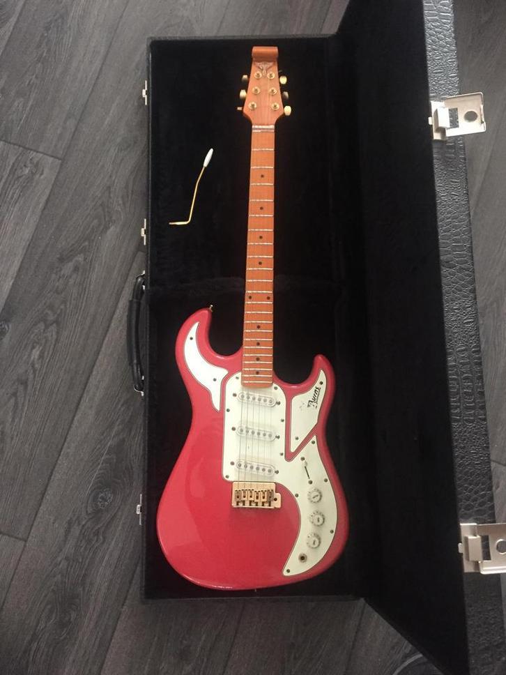 Burns Marquee club series, Muziek en Instrumenten, Snaarinstrumenten | Gitaren | Elektrisch, Zo goed als nieuw, Overige merken