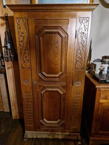Prachtige houten wapenkast/jachtkast beschikbaar voor biedingen