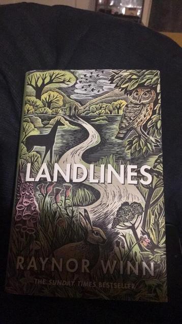 Raynor Winn - Landlines beschikbaar voor biedingen