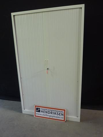 Roldeurkast / kantoorkast / archiefkast met beschadiging beschikbaar voor biedingen