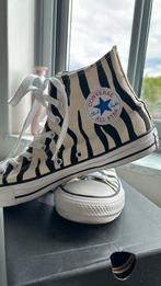Converse all star zebra print hoog model maat 42, Kleding | Dames, Schoenen, Nieuw, Ophalen of Verzenden, Sneakers of Gympen, Zwart