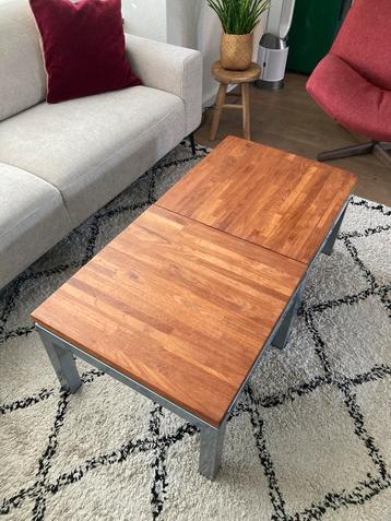 Salontafel dik houten blad 2x   beschikbaar voor biedingen
