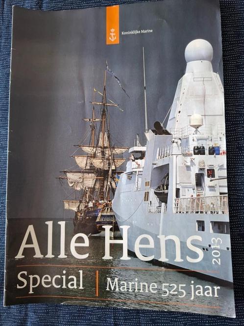 Vlaggen – Koninklijke Marine 525 jaar –zie foto’s, Boeken, Oorlog en Militair, Zo goed als nieuw, Marine, Niet van toepassing