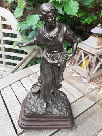 Beeld "Semailles" uit ca 1890 goed gegoten uit Zamak beschikbaar voor biedingen