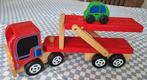Houten oplegger met groen & rood autootje, Kinderen en Baby's, Speelgoed | Houten speelgoed, Ophalen of Verzenden, Gebruikt, Overige typen