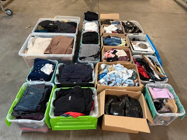 Partij tweedehandse kleding, Diversen, Rommelmarktspullen, Zo goed als nieuw, Ophalen
