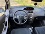 Toyota Yaris 1.3 VVTi Aspiration AUTOMAAT AIRCO 5DRS, Auto's, Euro 5, Gebruikt, 750 kg, 4 cilinders
