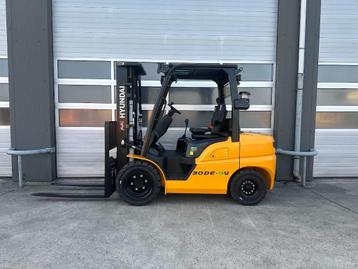 Hyundai 30DE-9V diesel heftruck 3000kg vorkheftruck 3-deli beschikbaar voor biedingen