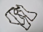 Grijsbruin/zilverkleur schakel ketting 47 cm staafjes/busjes, Verzenden, Zo goed als nieuw, Zilver, Overige materialen