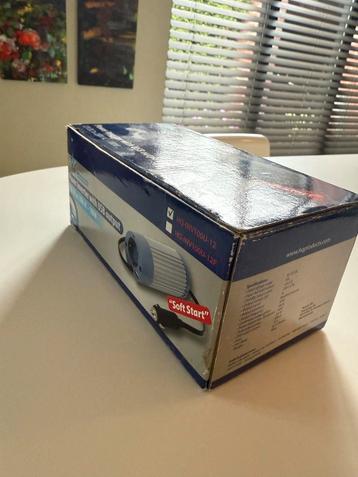 12v naar 230v - 100W converter. beschikbaar voor biedingen