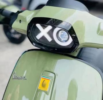 RGB LED Koplamp met DRL voor Vespa Sprint – 2014 t/m 2025 beschikbaar voor biedingen