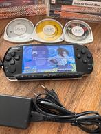 PSP 3004 met nieuwe accu en veel games!, Spelcomputers en Games, Spelcomputers | Sony PSP, Gebruikt, Ophalen of Verzenden, Zwart