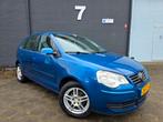 ✅️ Volkswagen Polo 1.4 Automaat 2006 ✅️ Nieuwe APK ✅️, Auto's, Volkswagen, Euro 5, Stof, 74 pk, Zwart