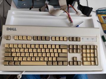 Vintage Dell AT101W mechanisch toetsenbord  beschikbaar voor biedingen
