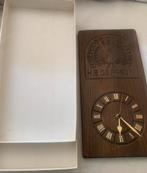 Houten wandklok, Ophalen of Verzenden, Overige materialen