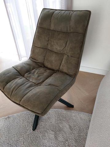Olijfgroene Relax Draaistoel 1 of 2 te koop beschikbaar voor biedingen