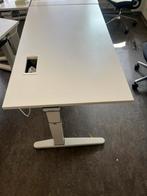 Mooi verstelbaar bureau wit, Ophalen, Zo goed als nieuw