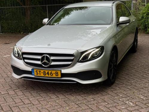 MB E200 BUSINESS SEDAN AUT 19 INCH 91000KM, Auto's, Mercedes-Benz, Bedrijf, E-Klasse, ABS, Achteruitrijcamera, Airbags, Airconditioning