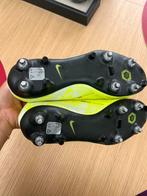 Nike Phantom VNM Voetbalschoenen 40.5, Kleding | Heren, Schoenen, Ophalen, Overige kleuren, Sportschoenen, NIKE