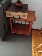 Platen tafeltje en platen koffer, Ophalen