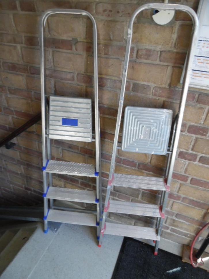 huishoud/keukentrap  + uitschuif en inklap ladders, Doe-het-zelf en Verbouw, Ladders en Trappen, Gebruikt, Ladder, 2 tot 4 meter