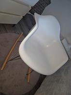 Witte Schommelstoel - Stijlvol en Comfortabel, Hout, Wit, Ophalen of Verzenden, Zo goed als nieuw