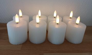 Set van 8 elektrische kaarsen, geribbeld, NIEUW!!! 8=€4,-! beschikbaar voor biedingen
