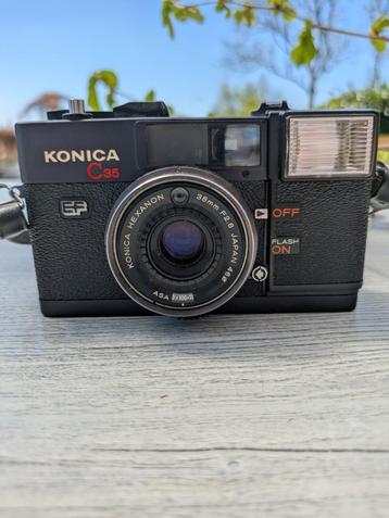 Konica C35 EF camera beschikbaar voor biedingen